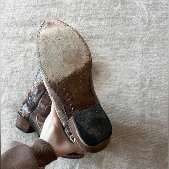 Circle G By Corral Women's L5002 Distressed Bone Embroidered Western Boot Brown - Picture 7 of 8